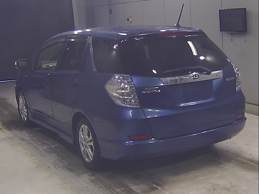 HONDA FIT SHUTTLE