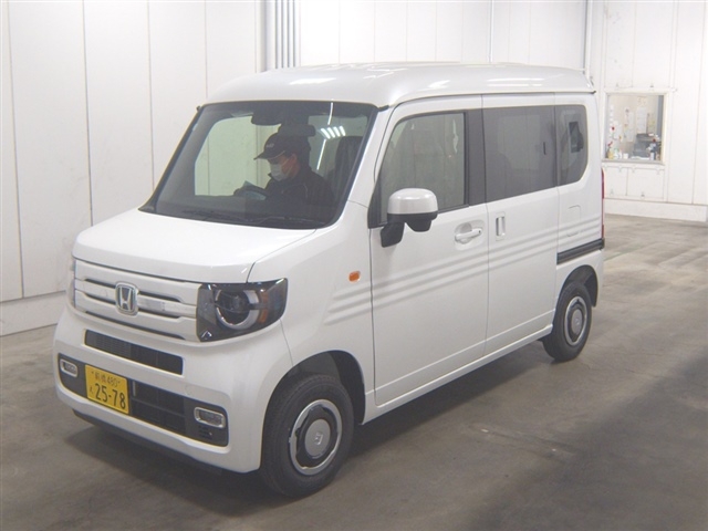HONDA N-VAN