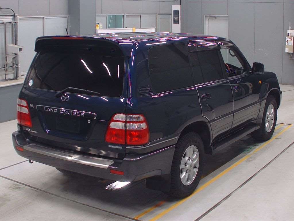 TOYOTA LAND CRUISER