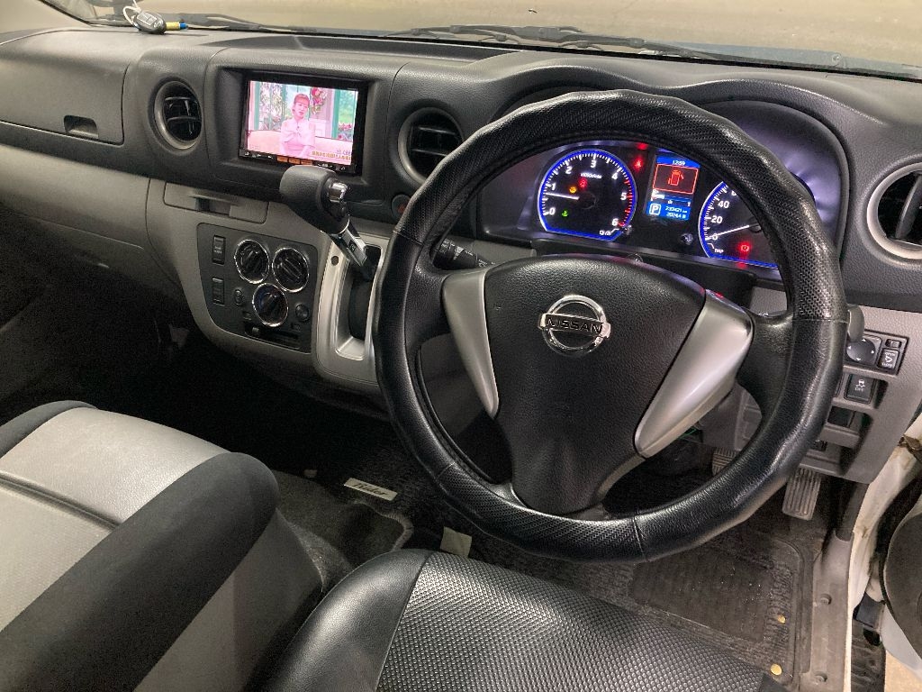 NISSAN NV350 CARAVAN