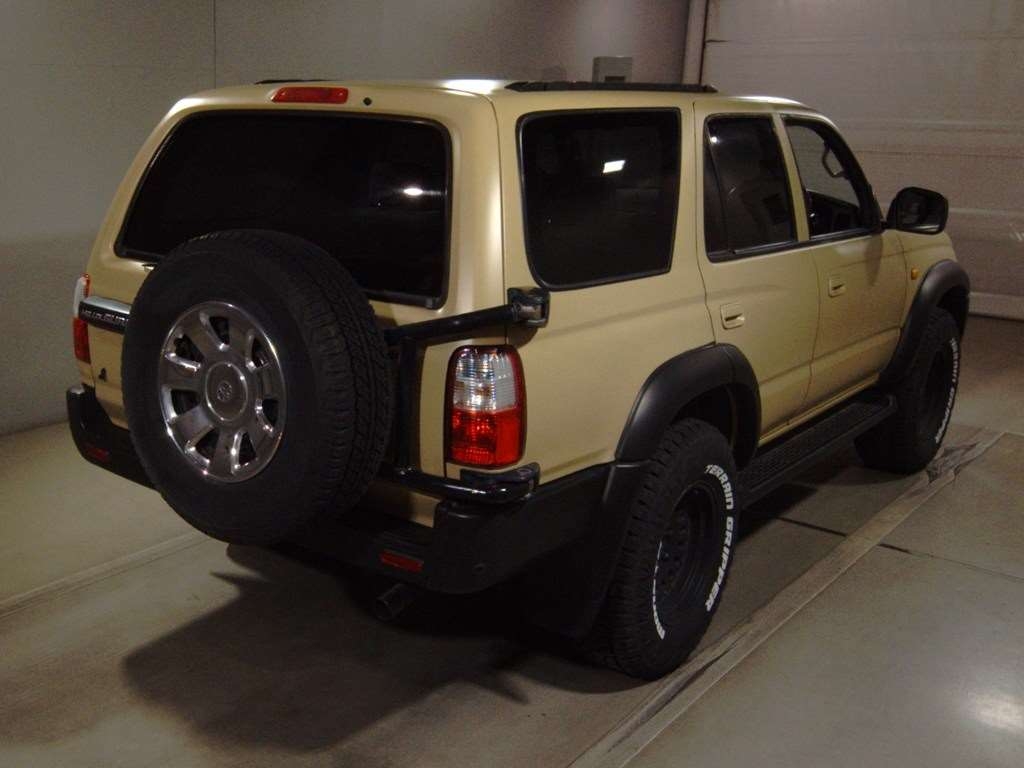 TOYOTA HILUX SURF