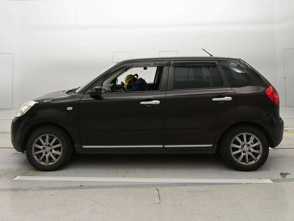 MAZDA VERISA