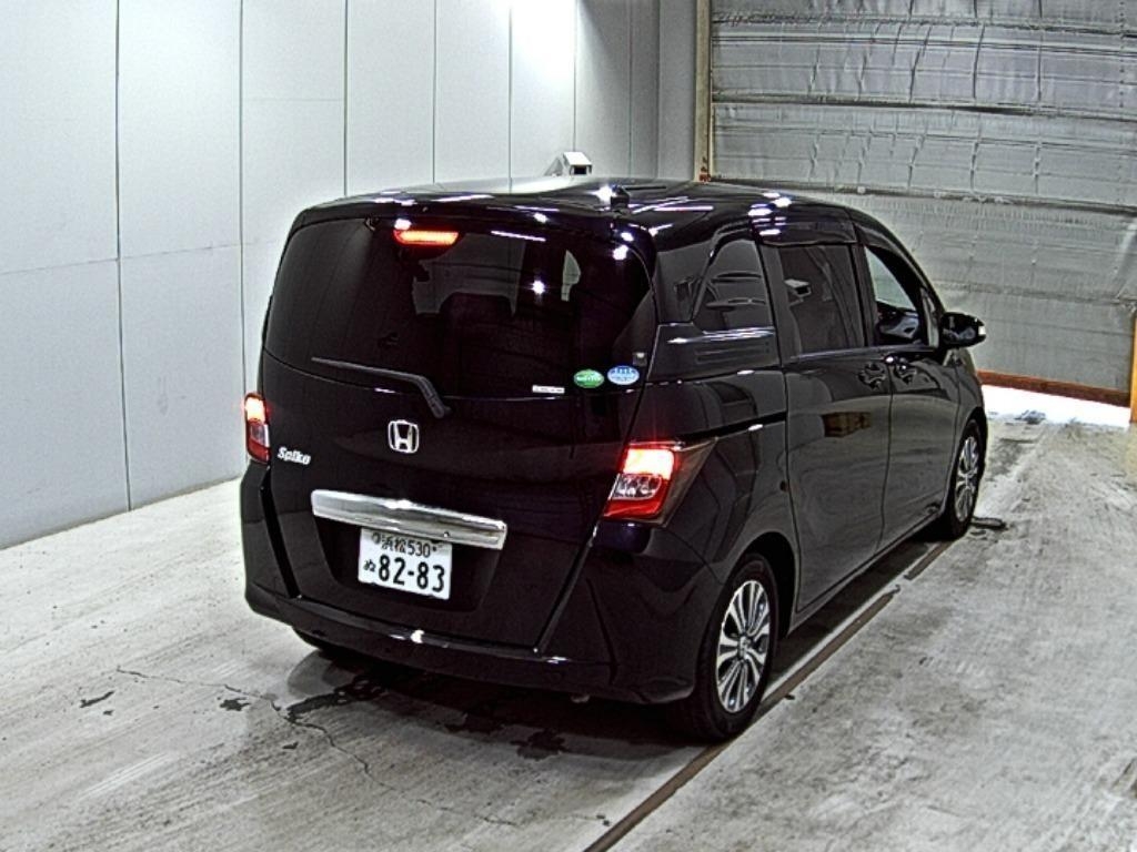 HONDA FREED SPIKE