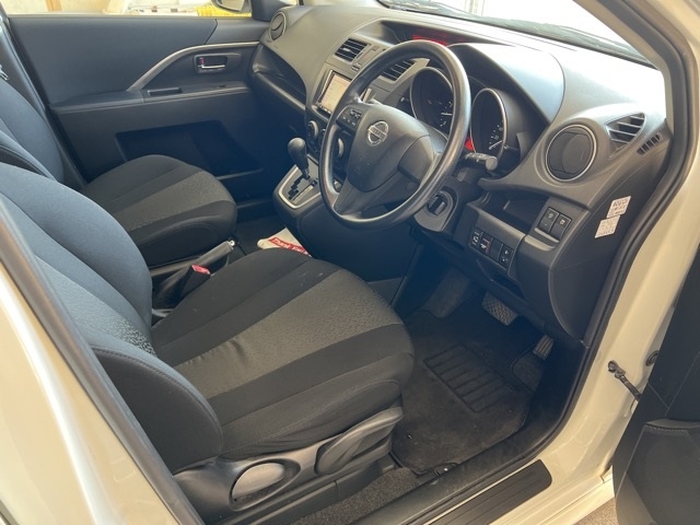 NISSAN LAFESTA