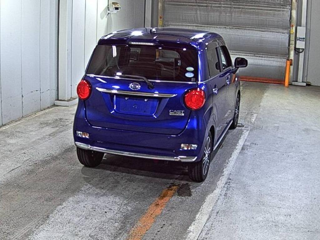 DAIHATSU CAST