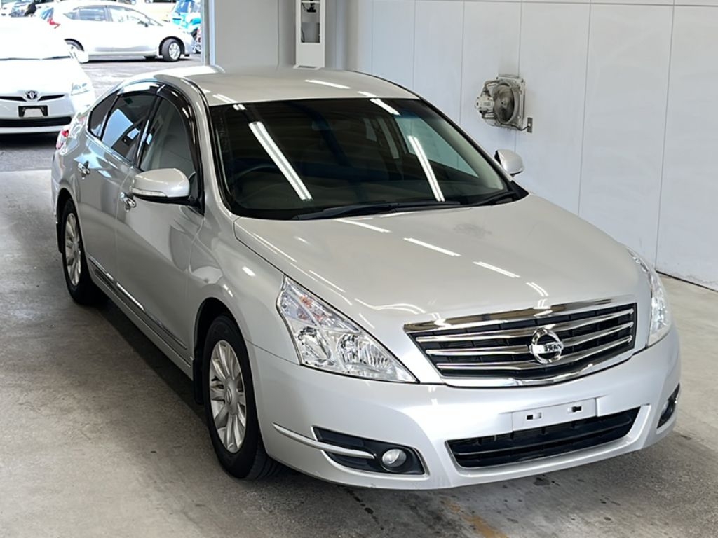 NISSAN TEANA