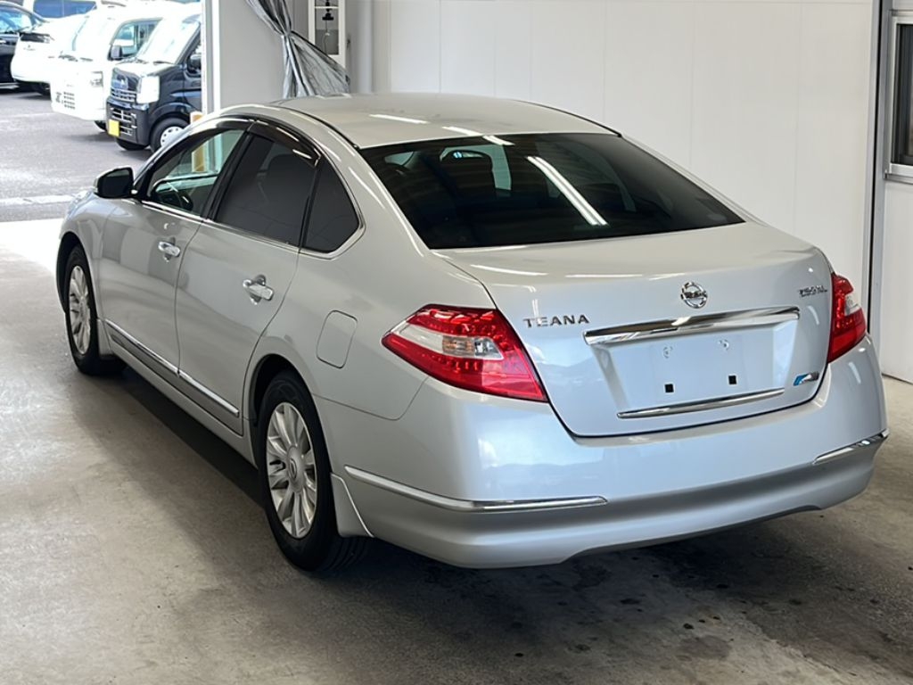 NISSAN TEANA
