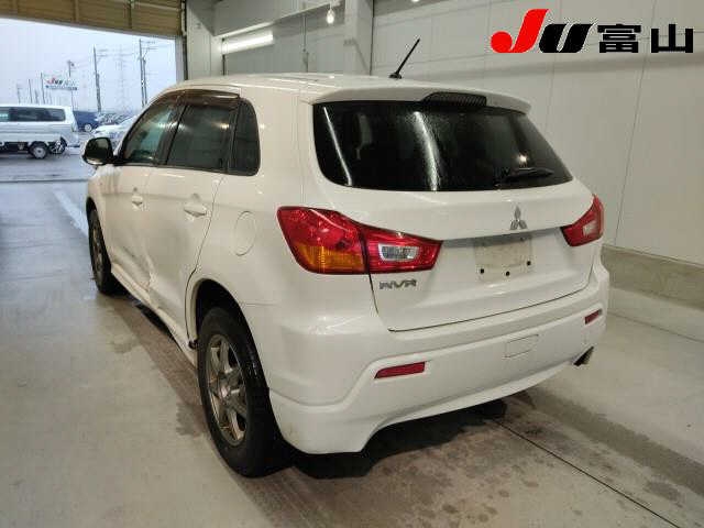 MITSUBISHI RVR