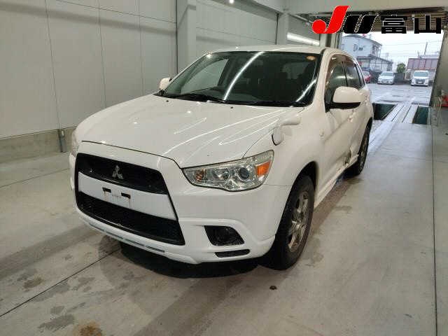MITSUBISHI RVR