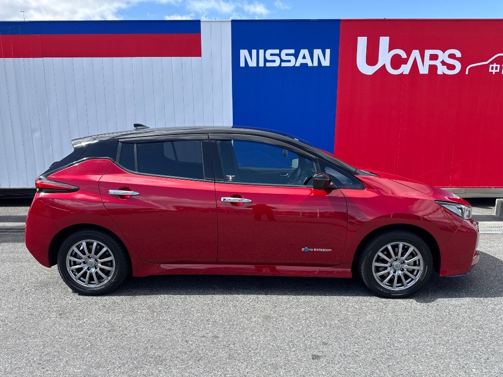 NISSAN LEAF