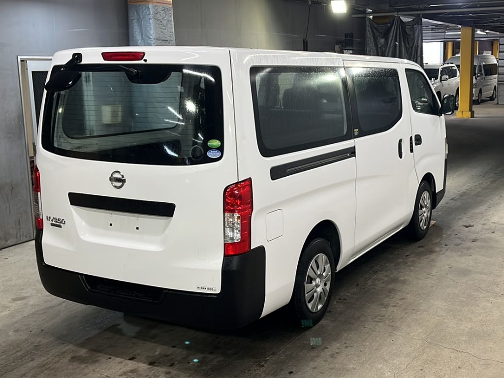 NISSAN NV350 CARAVAN