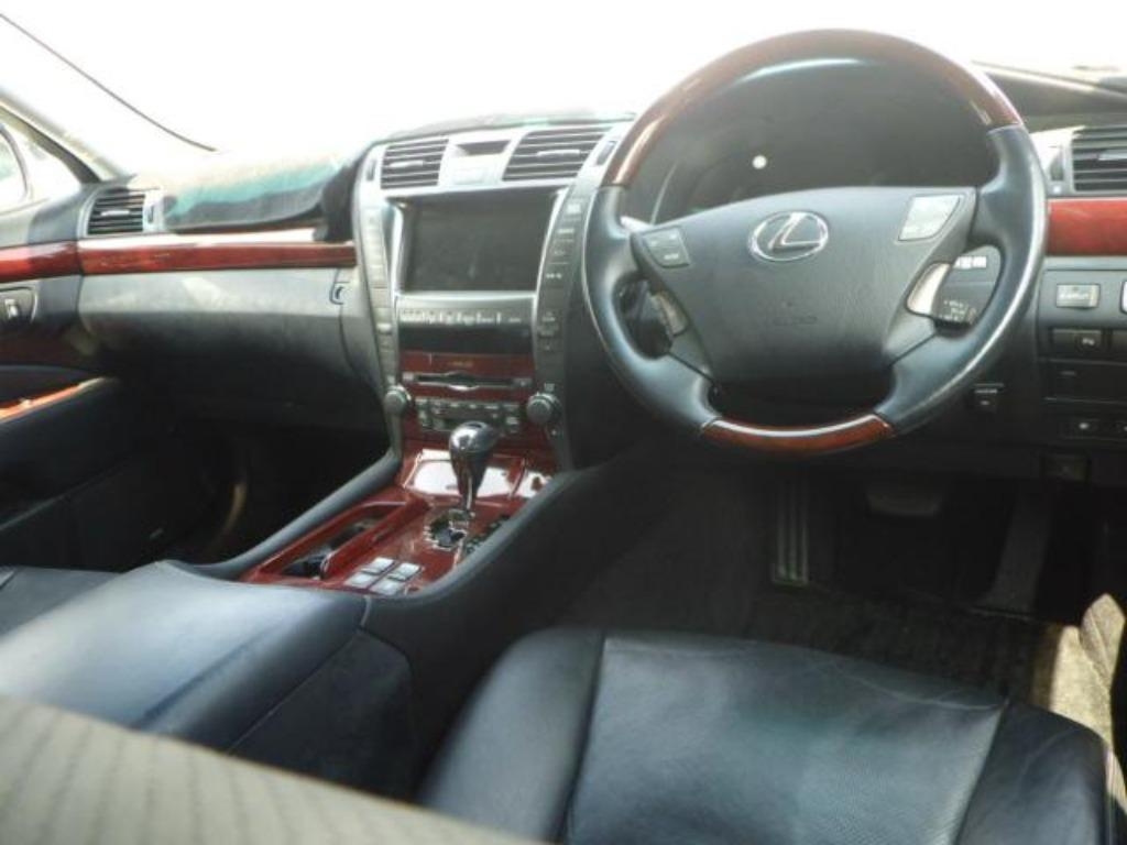 LEXUS LS460