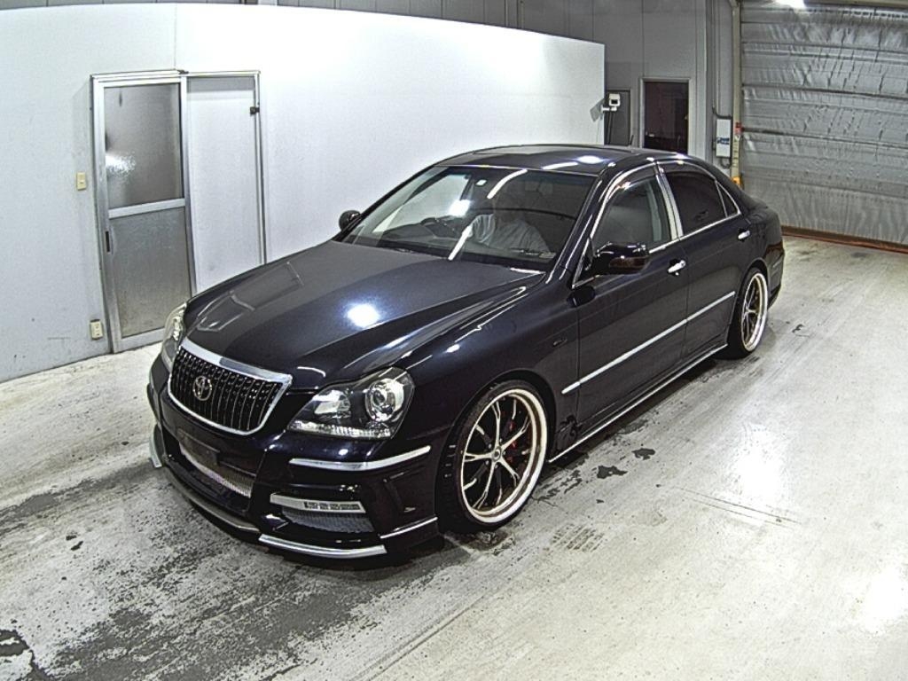TOYOTA CROWN MAJESTA