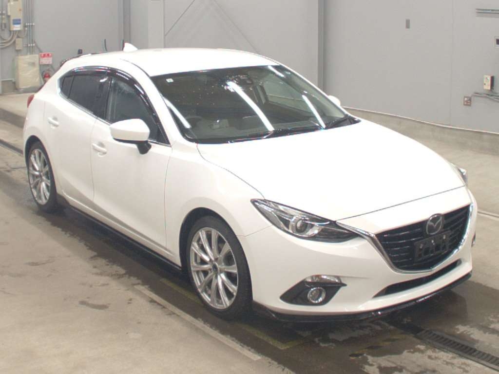 MAZDA AXELA