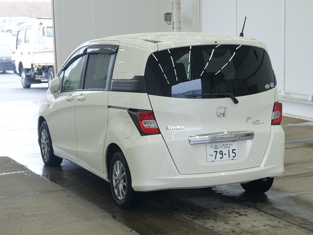 HONDA FREED SPIKE
