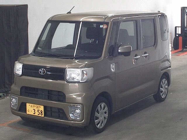 TOYOTA PIXIS MEGA