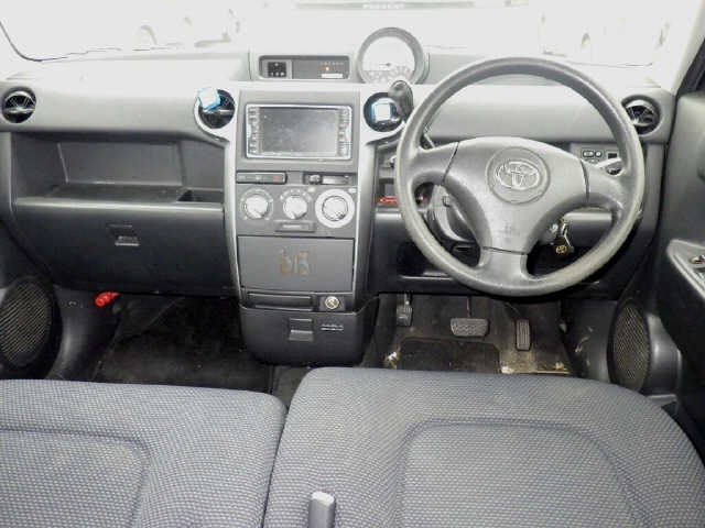 TOYOTA BB
