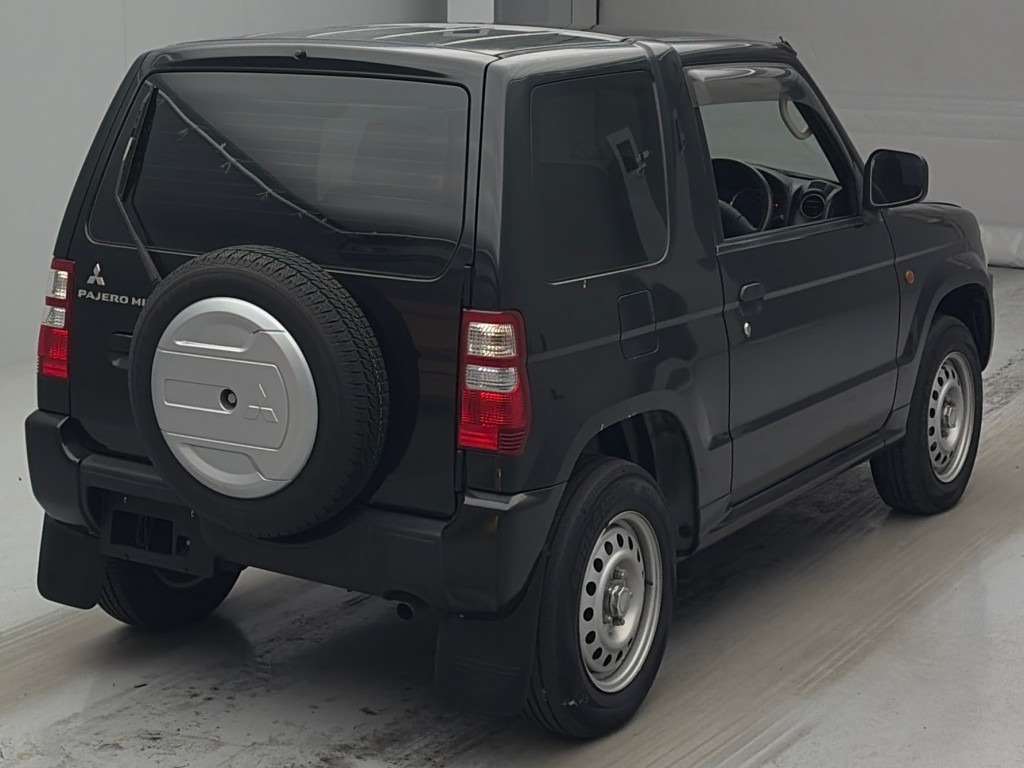 MITSUBISHI PAJERO MINI
