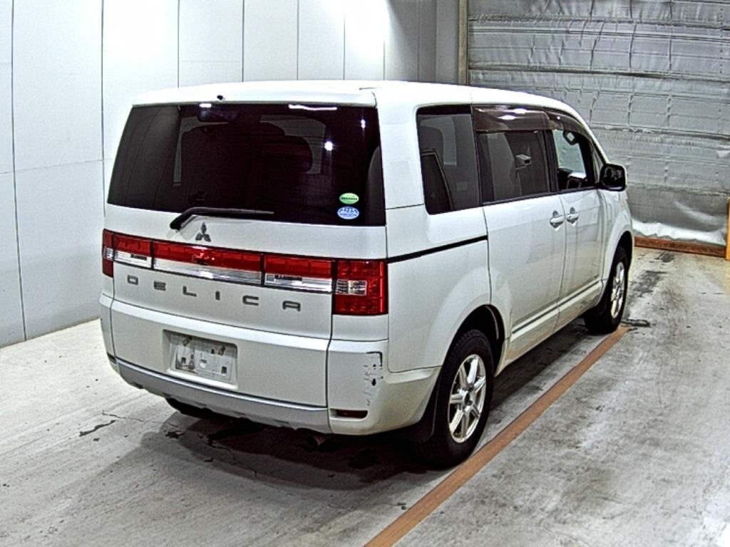 MITSUBISHI DELICA D:5