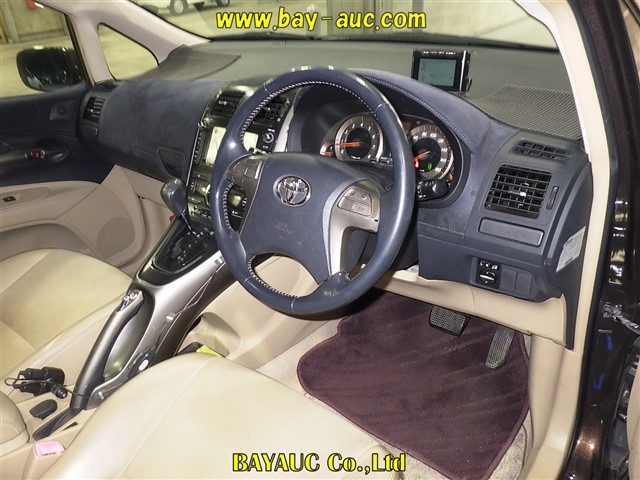 TOYOTA BLADE