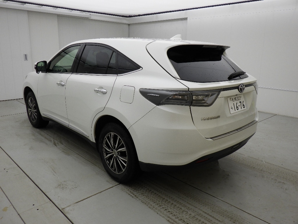 TOYOTA HARRIER