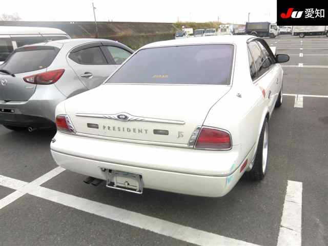 NISSAN PRESIDENT