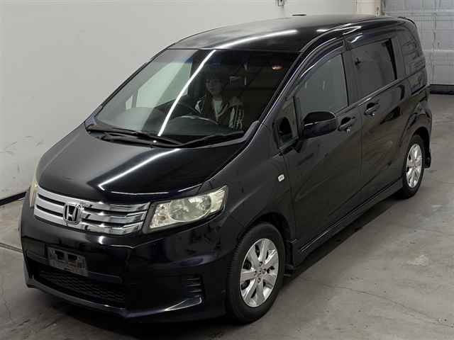 HONDA FREED SPIKE