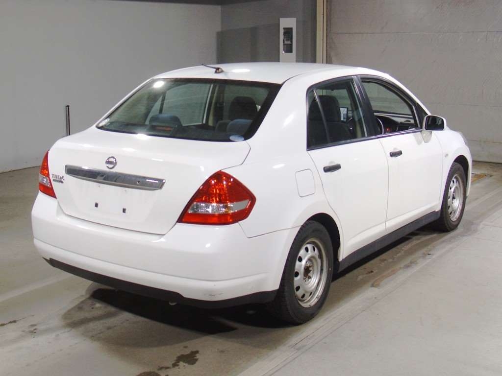 NISSAN TIIDA LATIO
