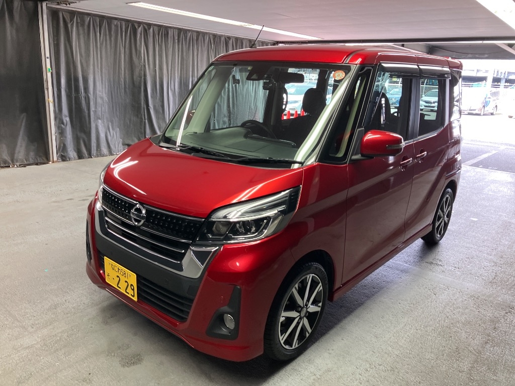 NISSAN DAYZ ROOX