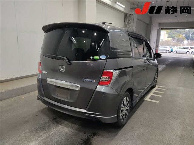 HONDA FREED SPIKE