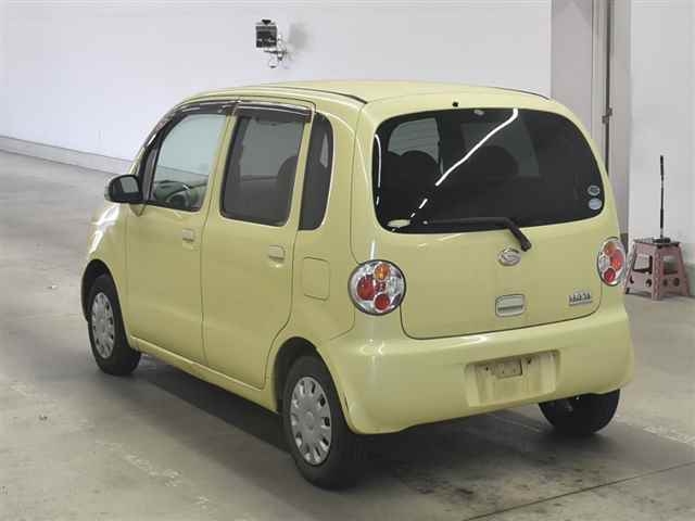 DAIHATSU MOVE LATTE