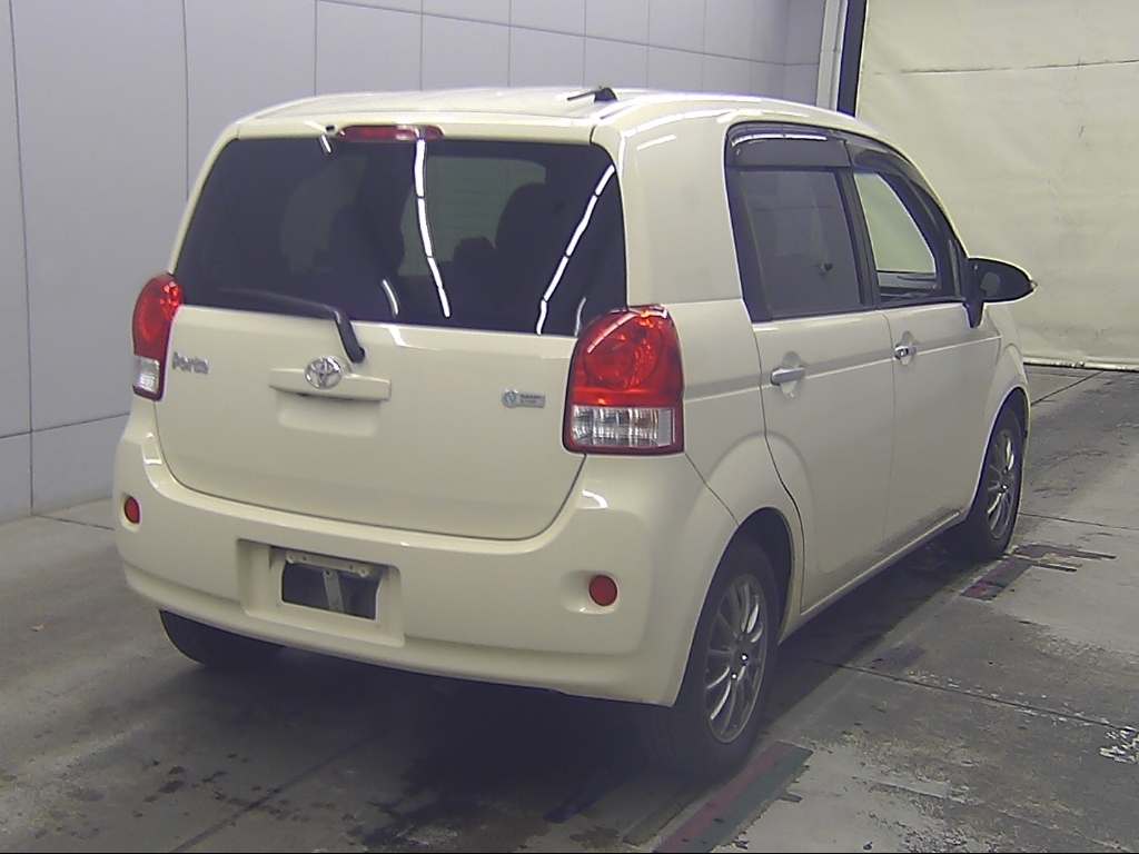 TOYOTA PORTE
