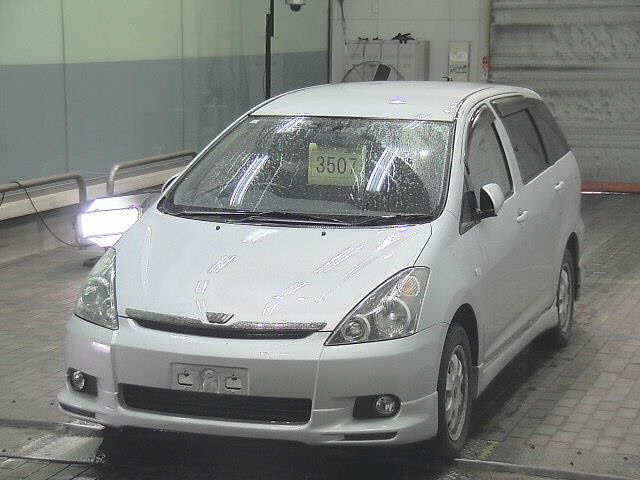 TOYOTA WISH