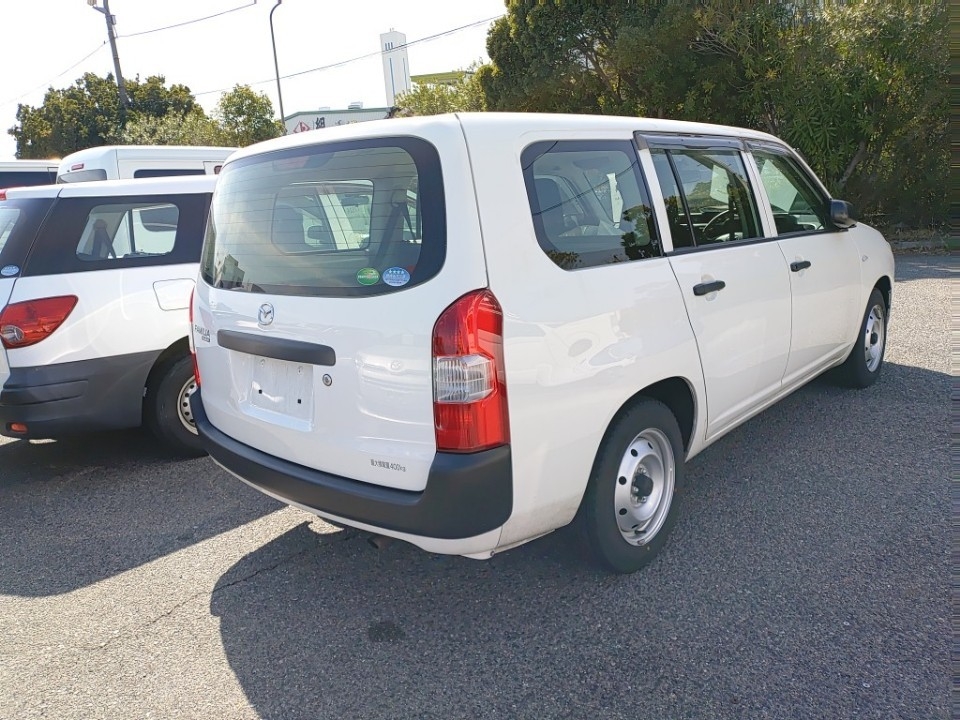 MAZDA FAMILIA