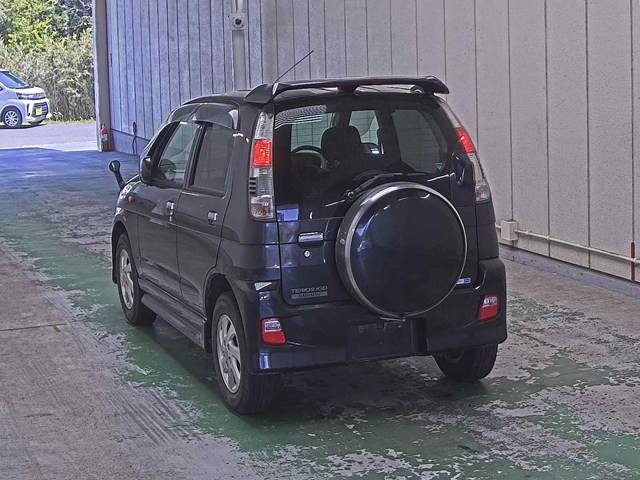 DAIHATSU TERIOS KID