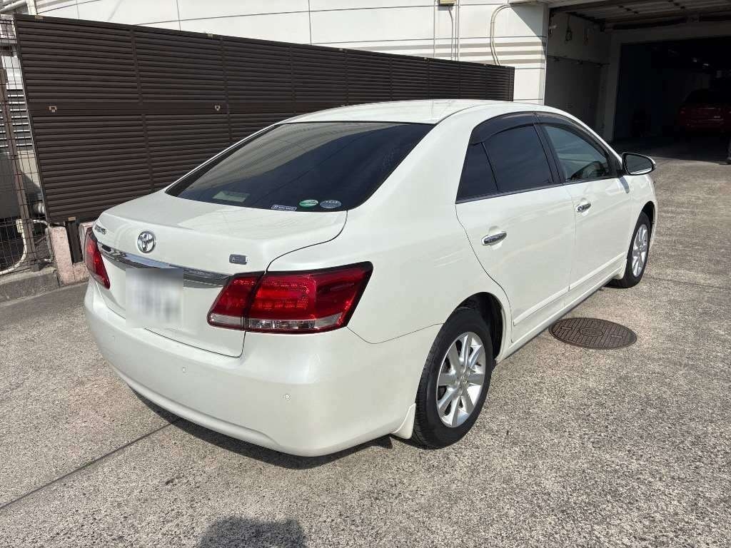 TOYOTA PREMIO