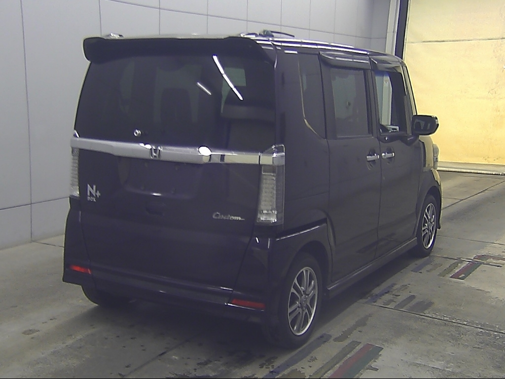 HONDA N-BOX+