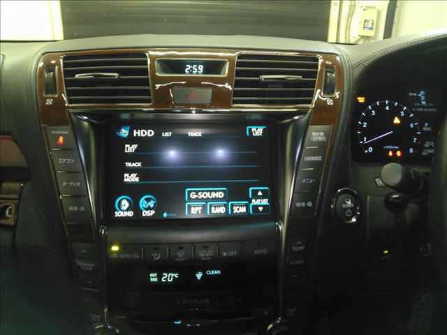 LEXUS LS600H