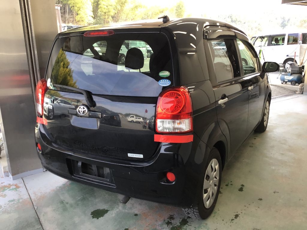 TOYOTA PORTE