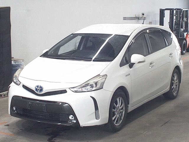 TOYOTA PRIUS ALPHA