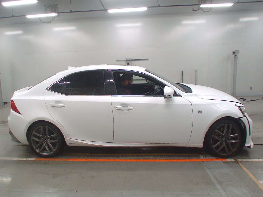 LEXUS IS300H