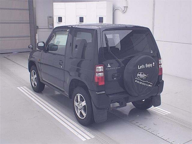 MITSUBISHI PAJERO MINI