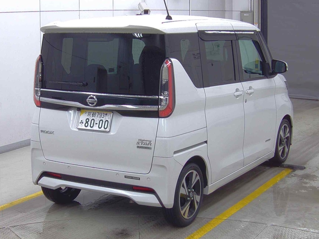 NISSAN ROOX
