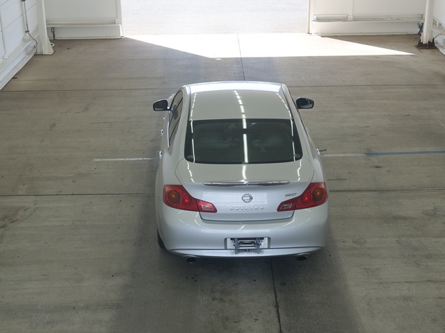 NISSAN SKYLINE