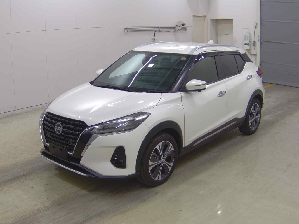 NISSAN KICKS