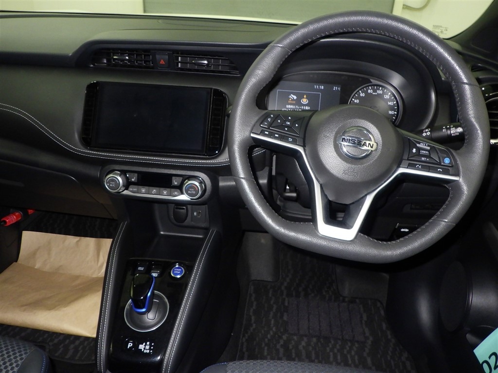 NISSAN KICKS