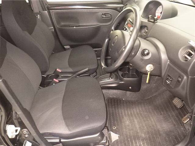 DAIHATSU ESSE