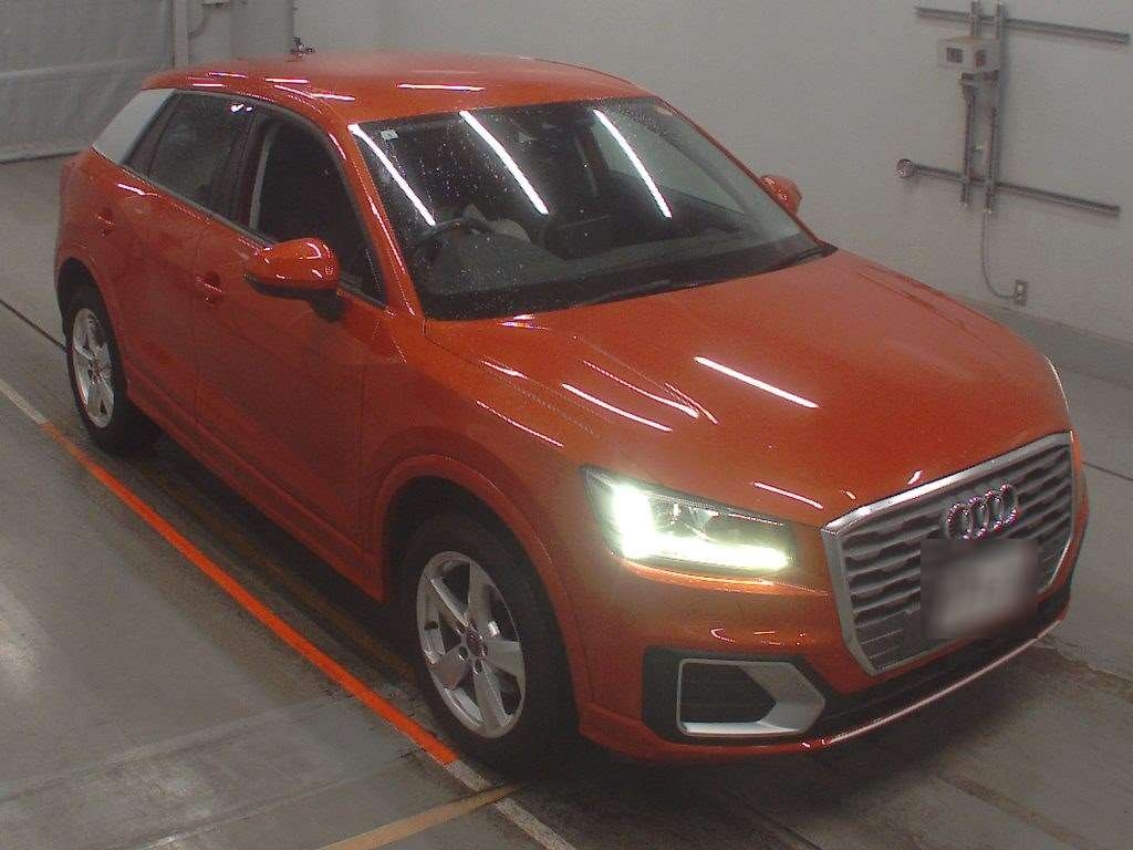 AUDI Q2