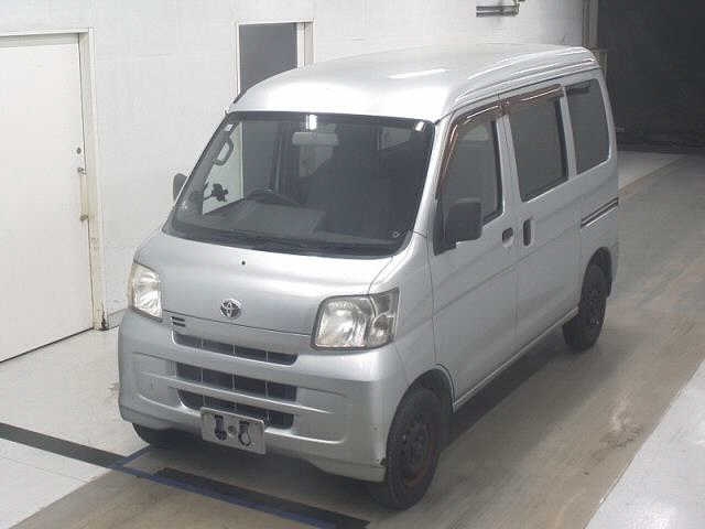 TOYOTA PIXIS VAN