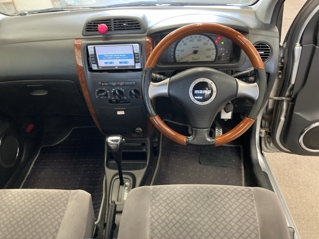 DAIHATSU MIRA AVY